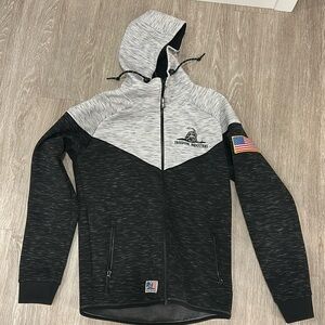 Men’s Medium Freedom industries zip up